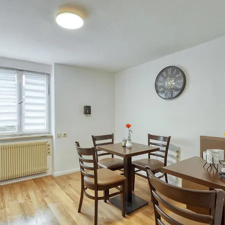 Amazing In Bischofsheim Apartment *